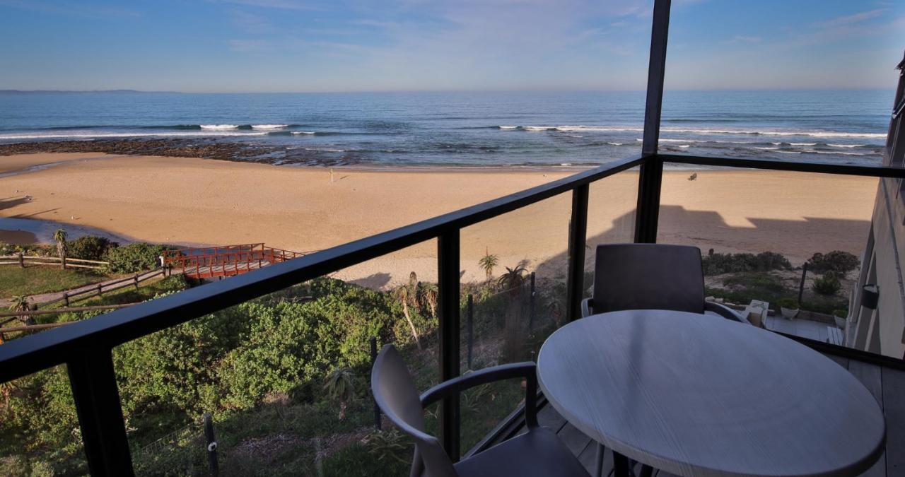 On The Beach Guesthouse Jeffreys Bay Exterior photo