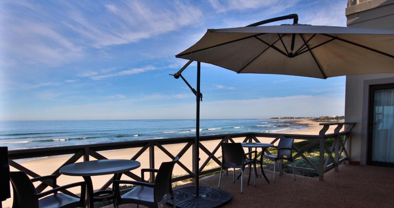 On The Beach Guesthouse Jeffreys Bay Exterior photo